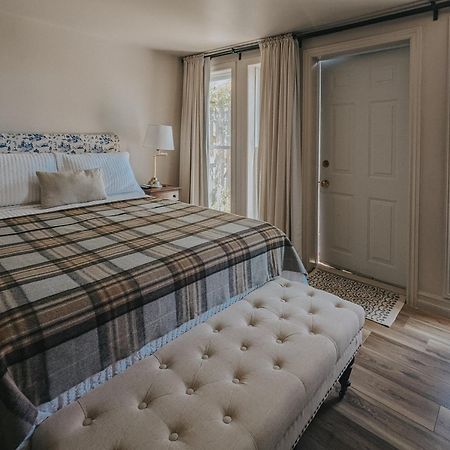 The Cooper'S Inn Shelburne Buitenkant foto