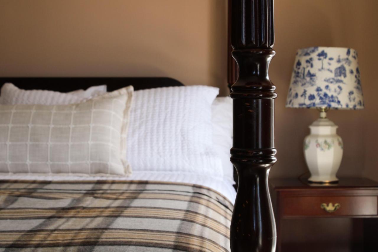 The Cooper'S Inn Shelburne Buitenkant foto
