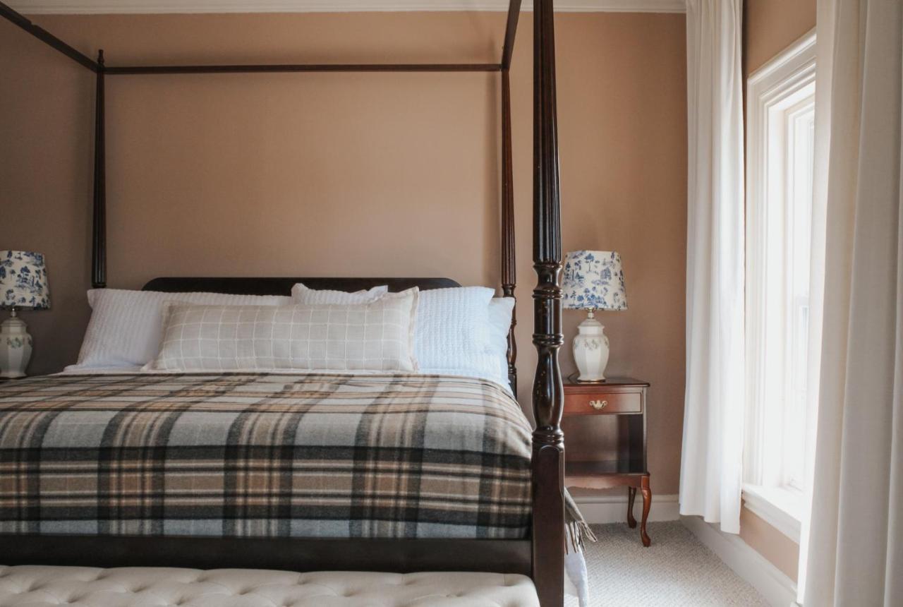 The Cooper'S Inn Shelburne Buitenkant foto